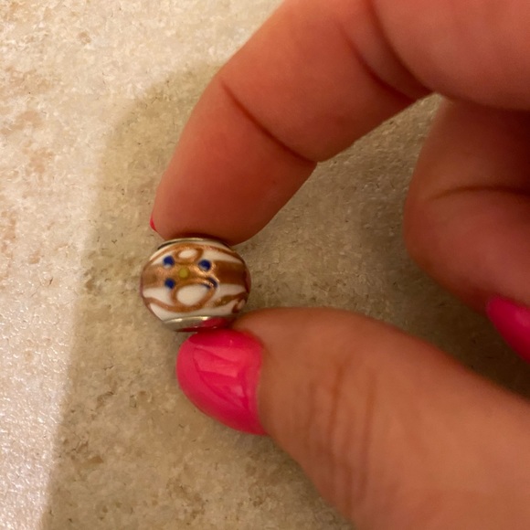 White Zable Charm - Picture 1 of 1